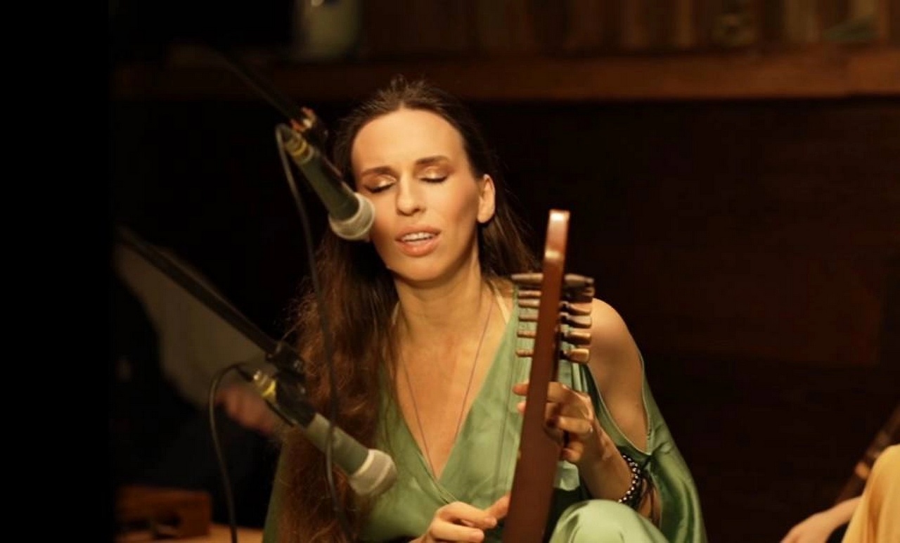 александра альма гусли