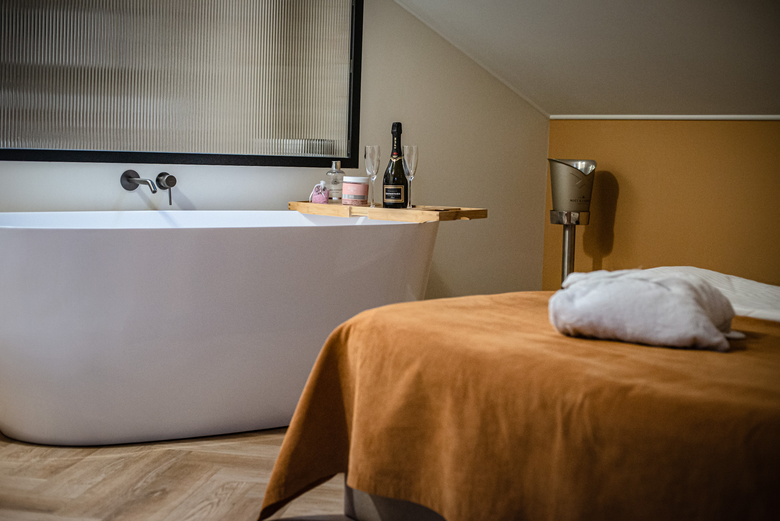 номер для двоих в москве