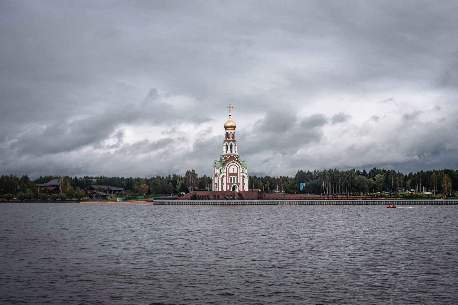 храм всех святых в свердлово